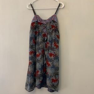 Kensie gray floral fully lined spaghetti strap dress with front ruffle Size M